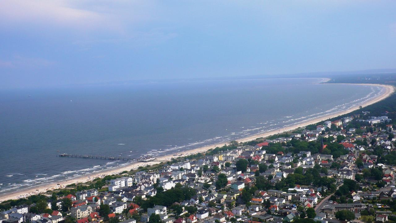 Вилла Bungalow Steuerbord Ahlbeck  Херингсдорф Экстерьер фото